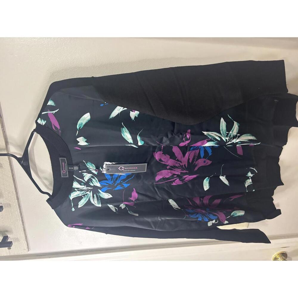 C Wonder Floral Print Pullover Sweater - Size M